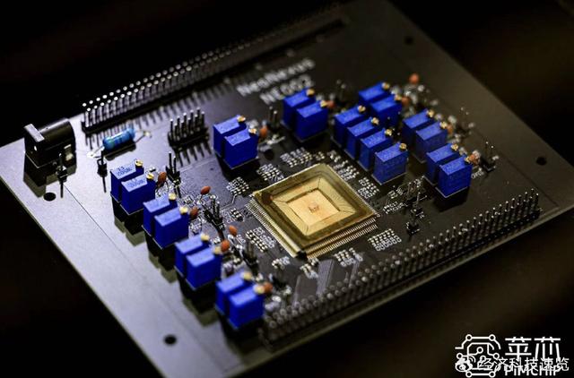 蘋(píng)芯科技兩款新產(chǎn)品發(fā)布 引領(lǐng)存算一體技術(shù)革新(圖1) 蘋(píng)芯科技兩款新產(chǎn)品發(fā)布 引領(lǐng)存算一體技術(shù)革新(圖1)