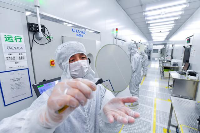 全球矚目！中國(guó)突破碳化硅芯片核心技術(shù)，打破國(guó)際壟斷！(圖1)