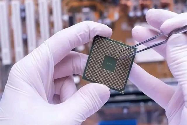 上半年中國(guó)芯片出口5427億，歐美繃不住了，美國(guó)封鎖技術(shù)失敗(圖2)