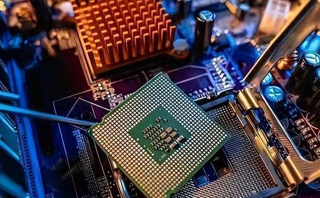 白宮終于忍不住了，中國高端芯片出口破萬億，同比增長20.3%(圖2)