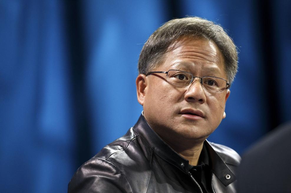 中國(guó)市場(chǎng)一夜“歸零”？英偉達(dá)黃仁勛發(fā)出警告，國(guó)產(chǎn)芯片廠商迎來(lái)轉(zhuǎn)機(jī)(圖2)