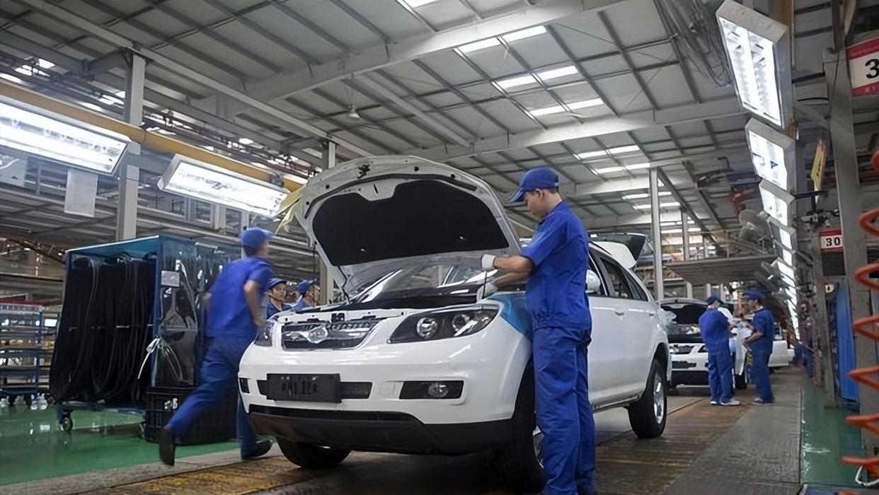 2025芯片大戰(zhàn)迎來分水嶺，中方警告全球“配合美國禁令就是違法”，美媒承認中國超越時刻已到(圖3)